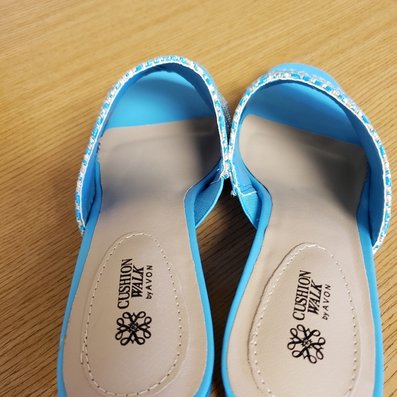 Avon turquoise and ivory size 9m sandal - Picture 4 of 8